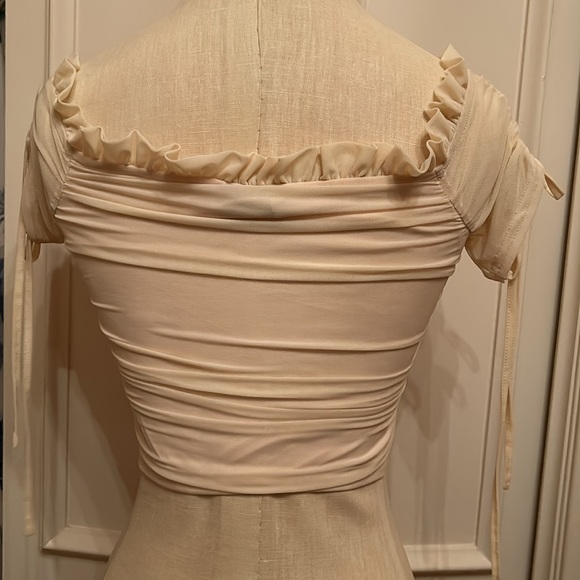 Windsor Hooked In Ruched Crop Top - Picture 7 of 8